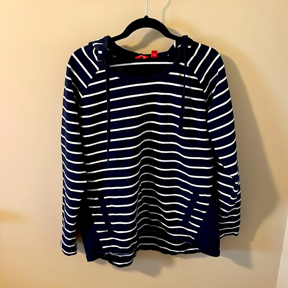 Izod size XL nautical striped hoodie navy and white with pockets